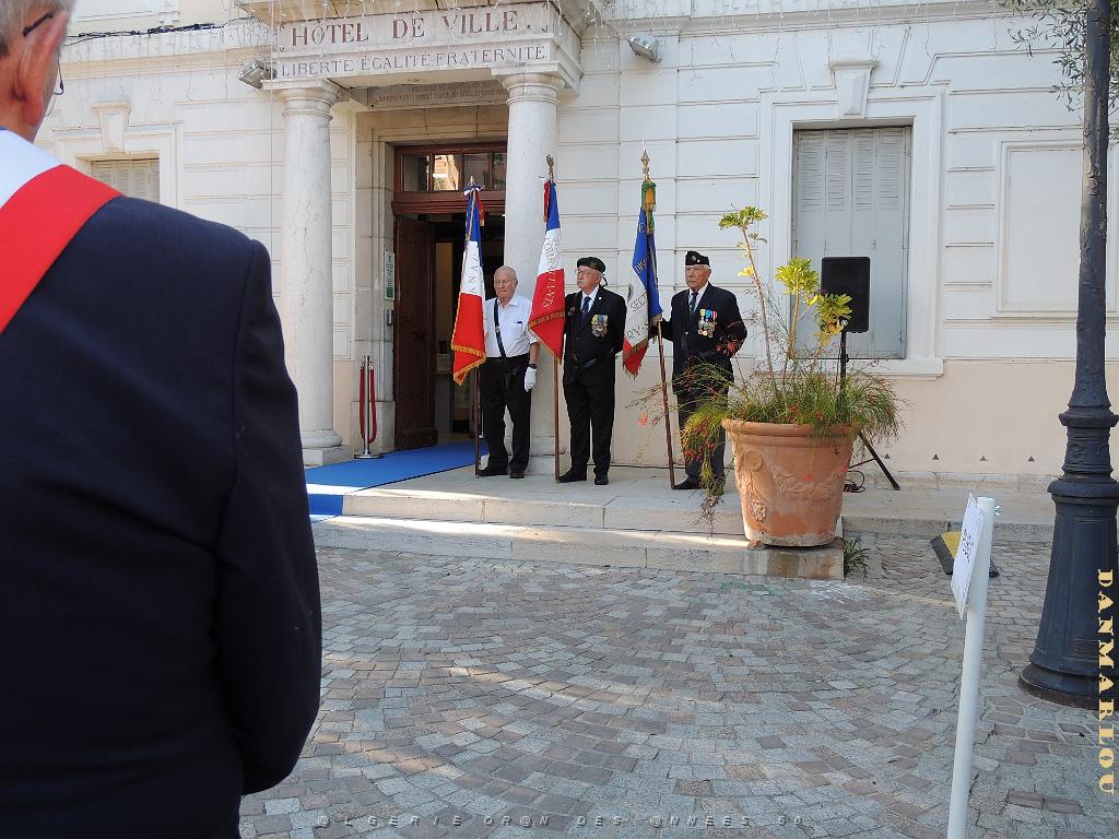 2025 09 25 OULLIOULES HOMMAGE NATIONAL AUX HARKIS (16).jpg